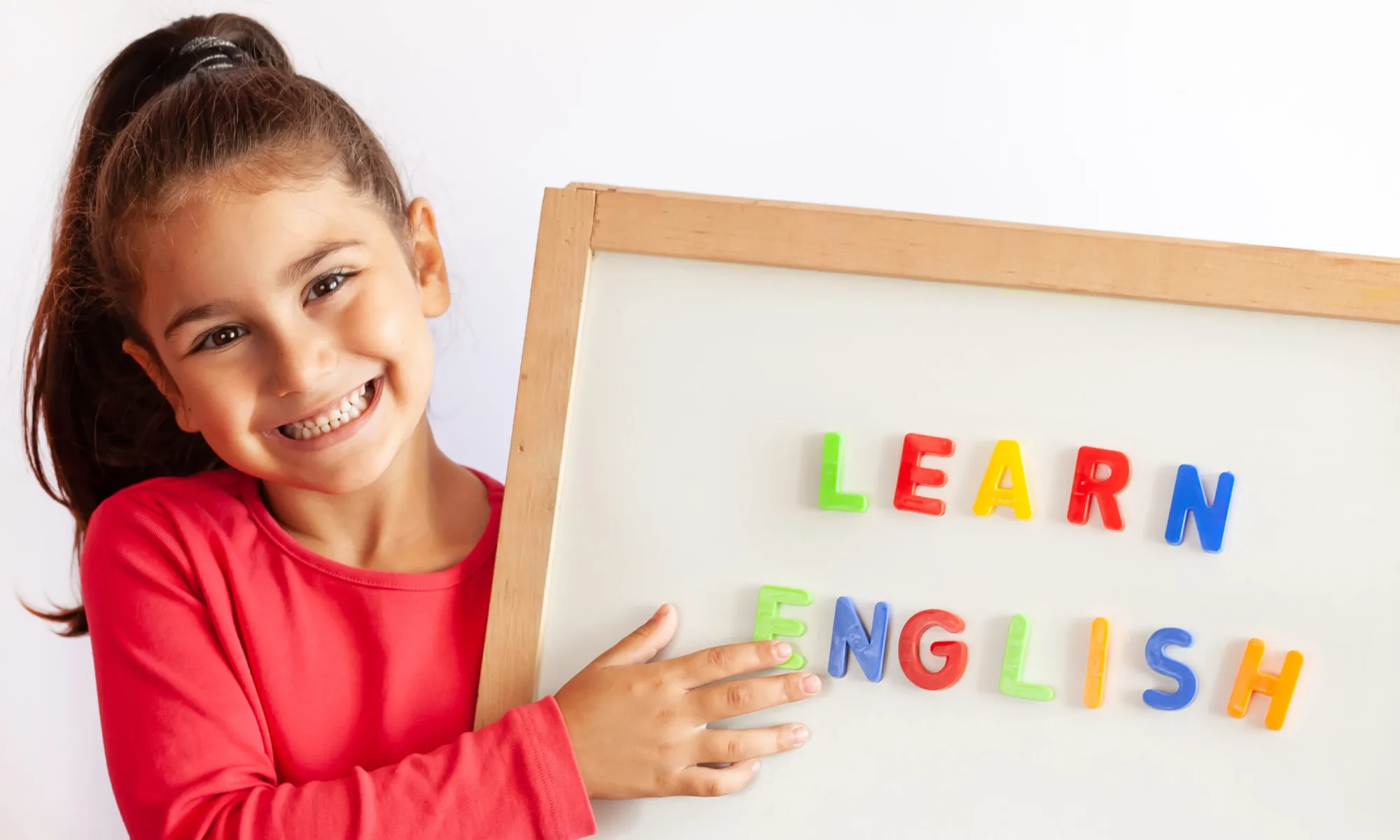 Nejlepší věk, kdy a jak děti mohou začít s angličtinou a co tvrdí výzkum